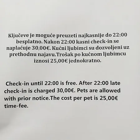 Nova Galerija West App Mary - Parking In Garage *